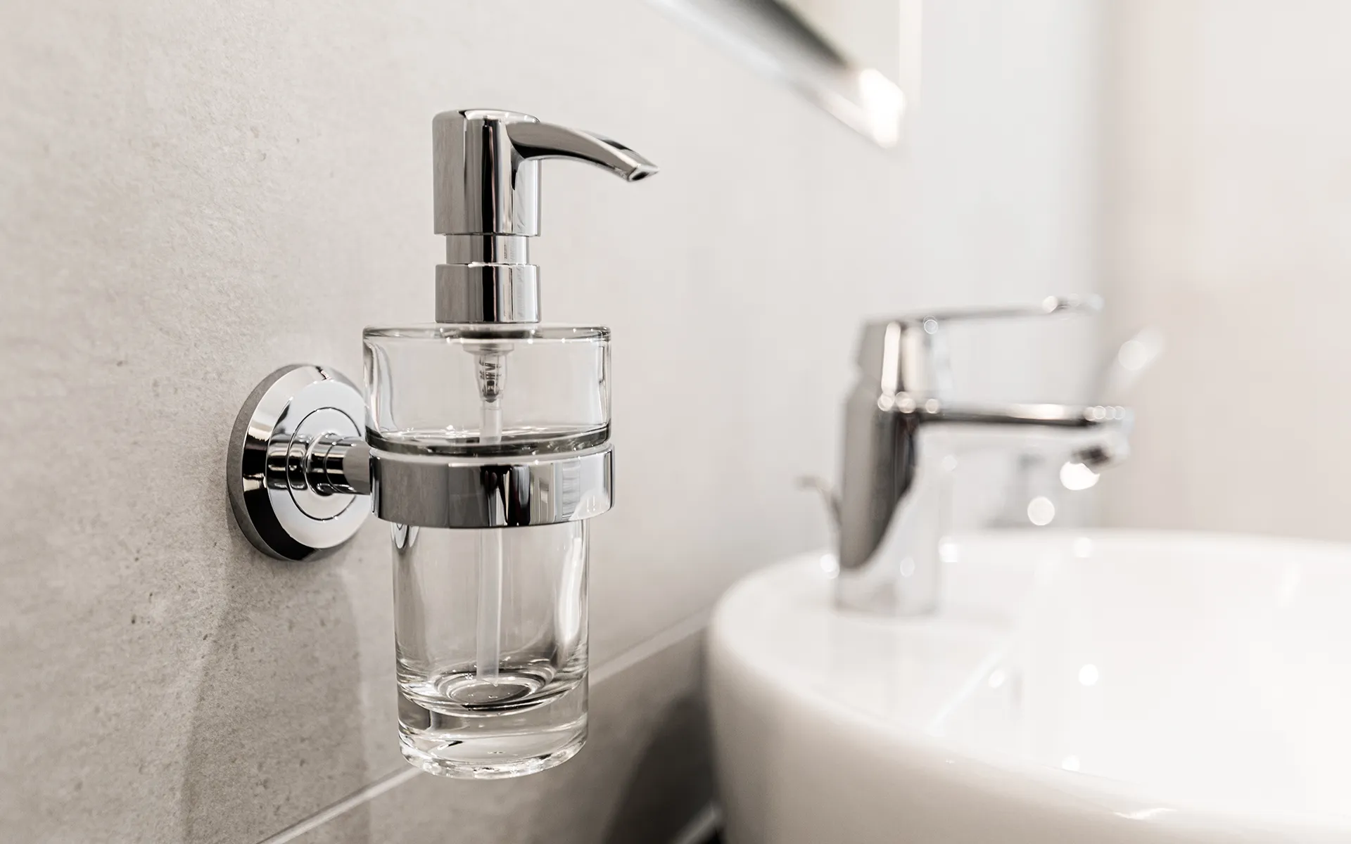 Detailaufnahme edler Wasserhahn